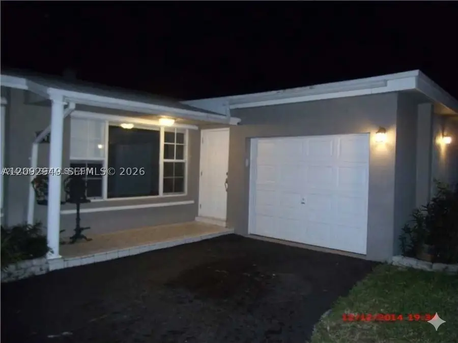 9470 NW 24th St, Sunrise, FL 33322 - #3