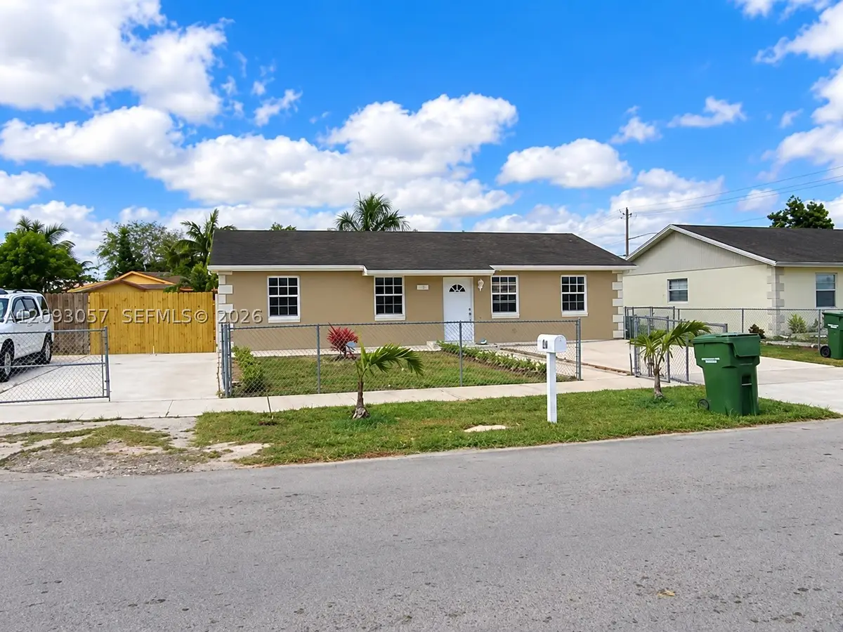 34 SW 17th Ave, Homestead, FL 33030 - #1
