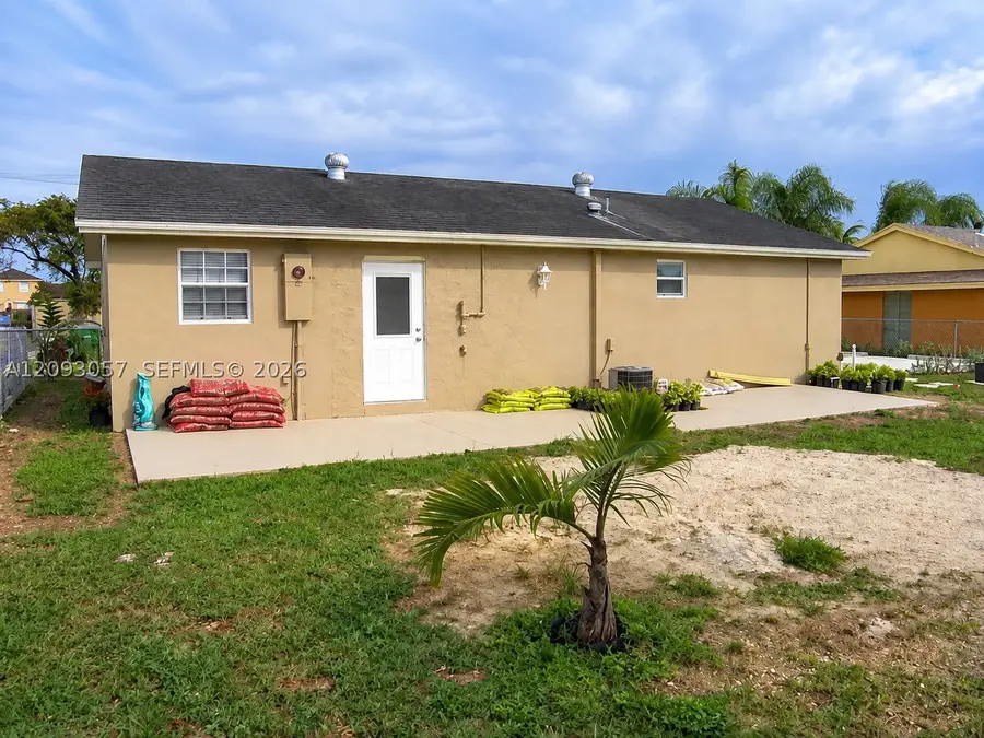 34 SW 17th Ave, Homestead, FL 33030 - #2