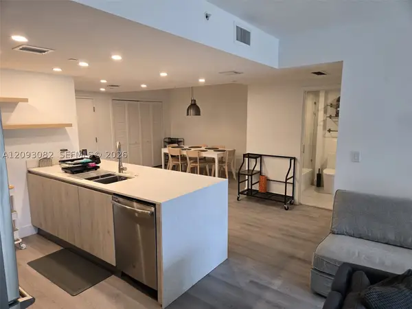 13800 Highland Dr #207, North Miami Beach, FL 33181