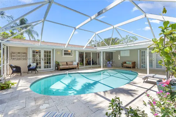 809 SE 14th Dr, Deerfield Beach, FL 33441