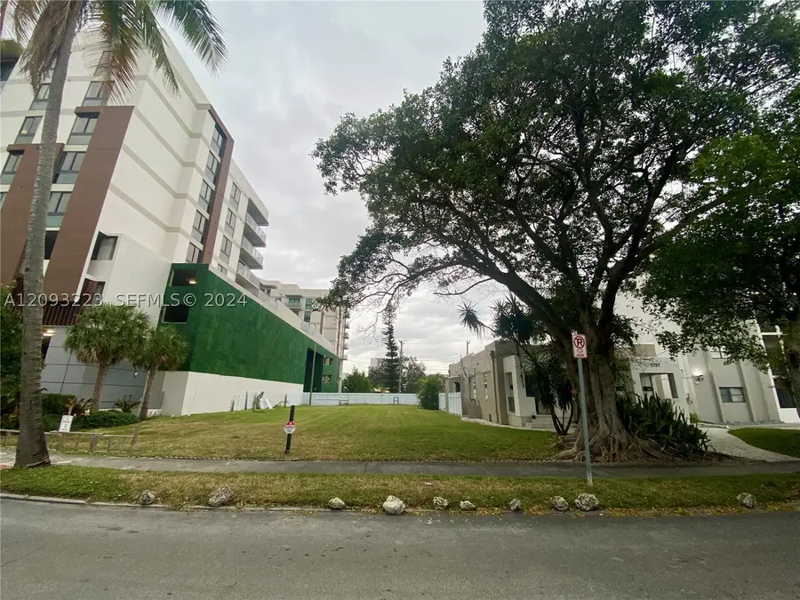 1741 Dewey St, Hollywood, FL 33020 - #2