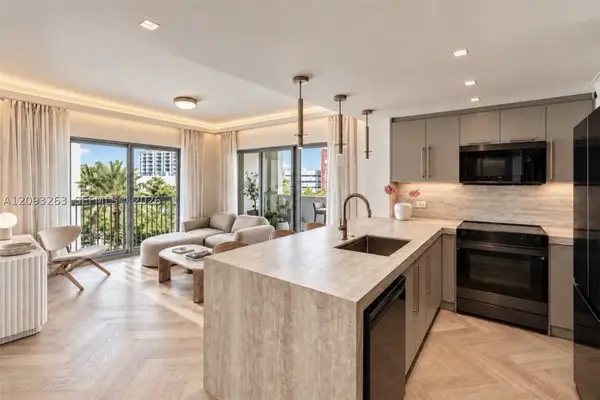 2740 SW 28th Terrace #602, Miami, FL 33133