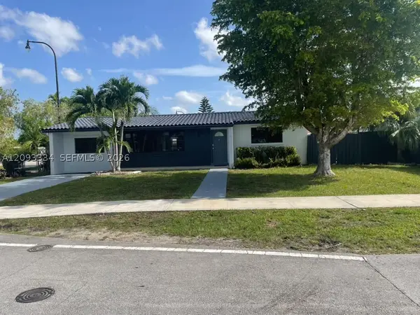 9635 SW 45th Ter, Miami, FL 33165