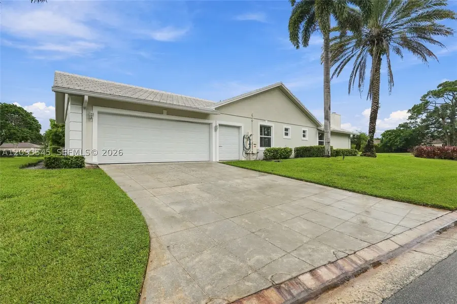 444 Glenbrook Dr, Atlantis, FL 33462 - #3