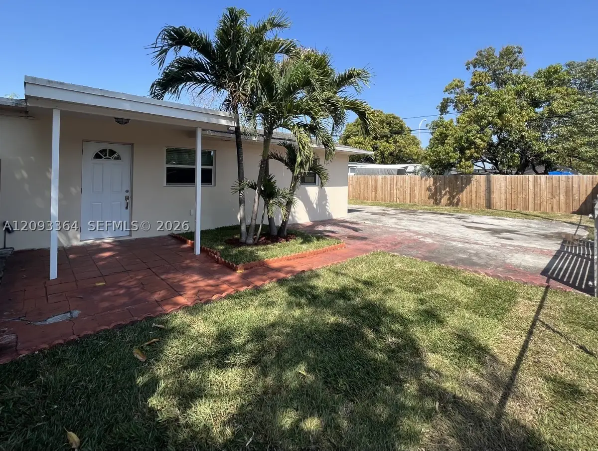 991 E 20th St, Hialeah, FL 33013 - #1
