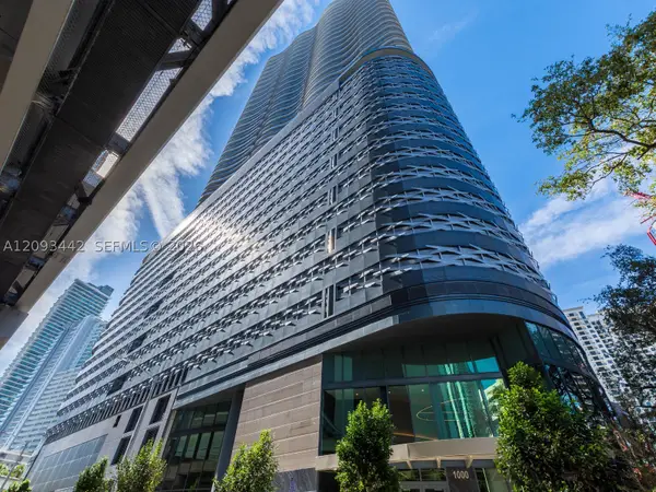 1000 Brickell Plz #4104, Miami, FL 33131