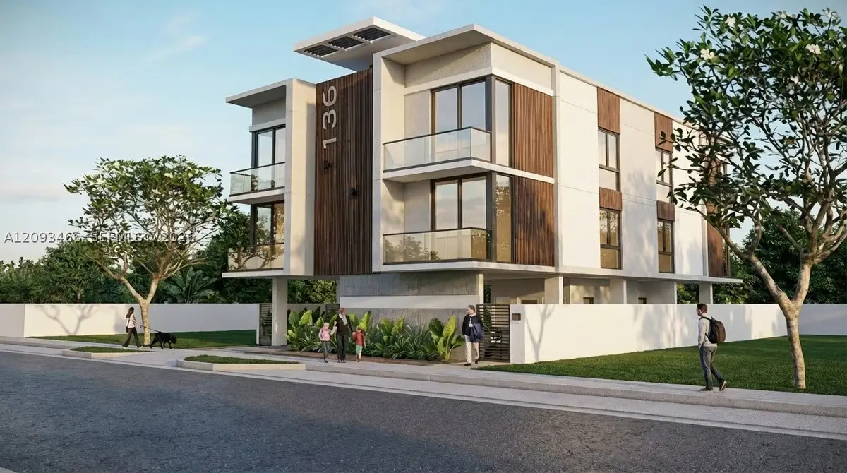 136 SW 11th Ave, Miami, FL 33130 - #1