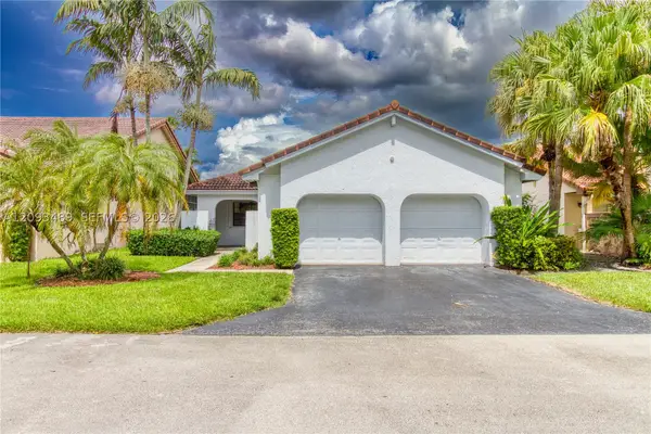 2156 Baton Rouge, Weston, FL 33326