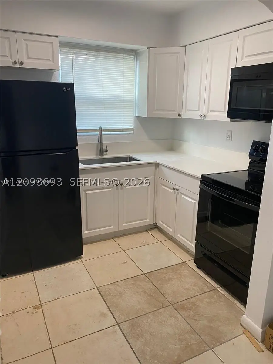 1204 NE 5th Ave, Fort Lauderdale, FL 33304 - #2