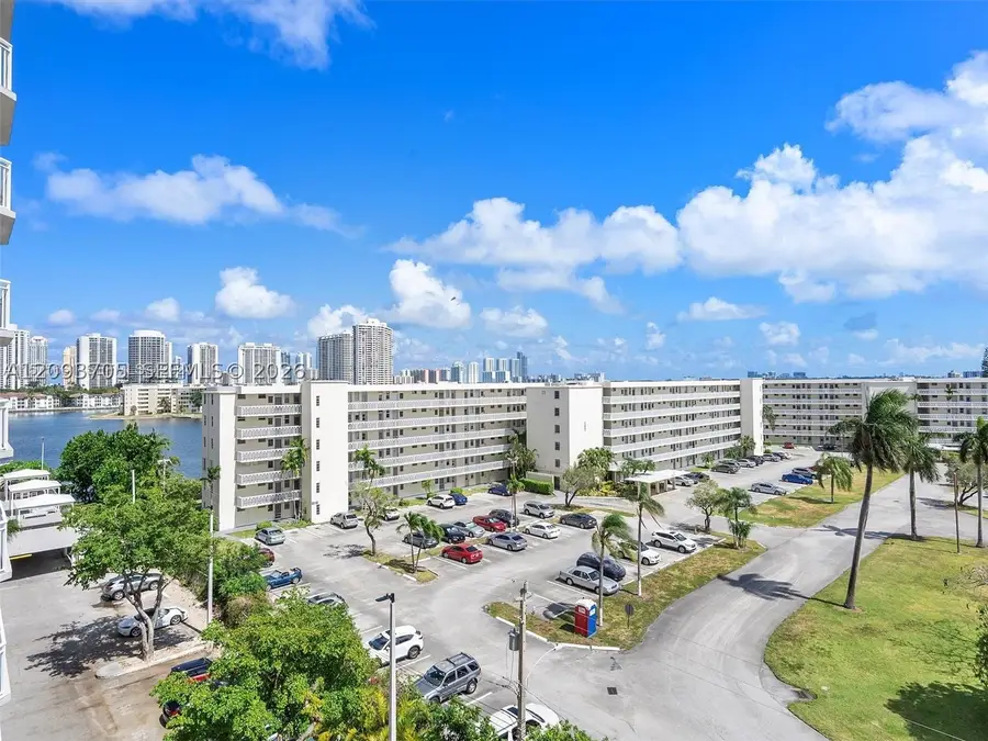 18021 Biscayne Blvd #603, Aventura, FL 33160 - #2