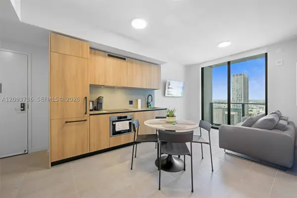 121 NE 5th St #3006, Miami, FL 33132