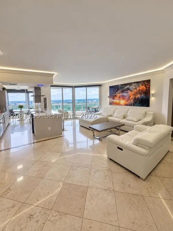 21205 Yacht Club Dr #3105, Aventura, FL 33180