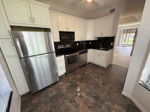 7860 Lexington Club Blvd #B, Delray Beach, FL 33446 - #3