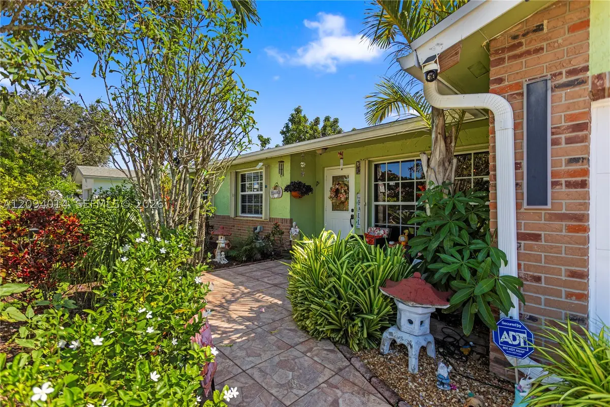 4730 NW 113th Ave, Sunrise, FL 33323 - #1