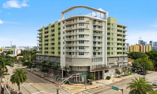 219 NW 12th Ave #807, Miami, FL 33128