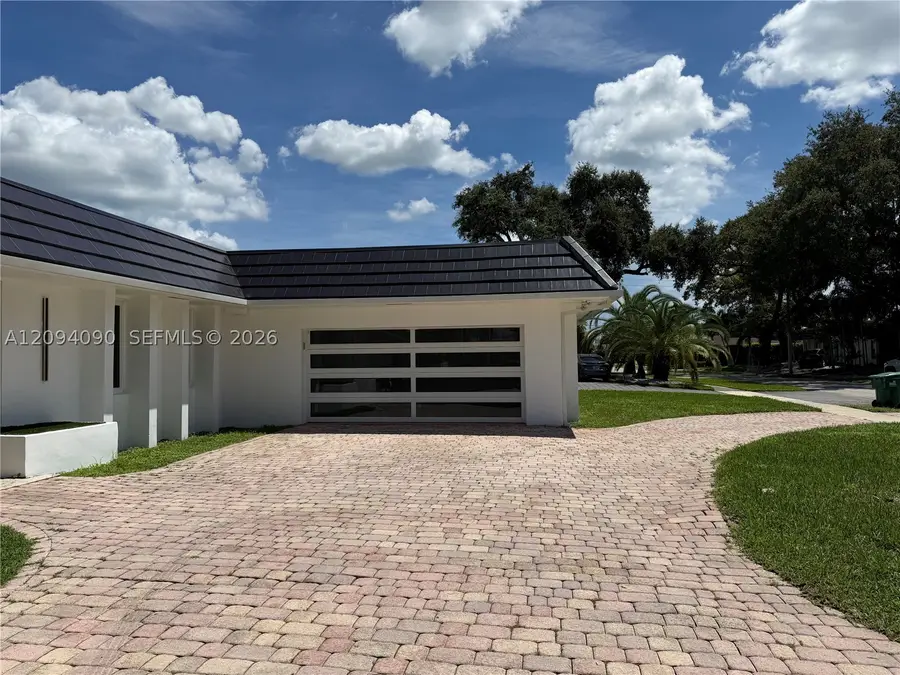 2215 NE 204th St, Miami, FL 33180 - #3