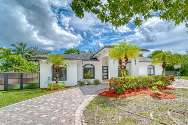17265 SW 92nd Ct, Palmetto Bay, FL 33157