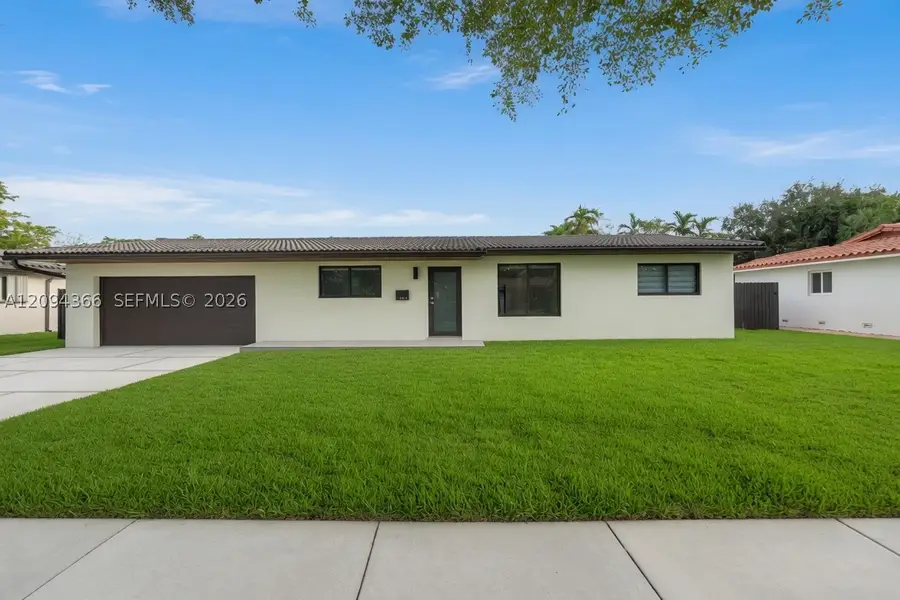 14515 Mahogany Ct, Miami Lakes, FL 33014 - #2
