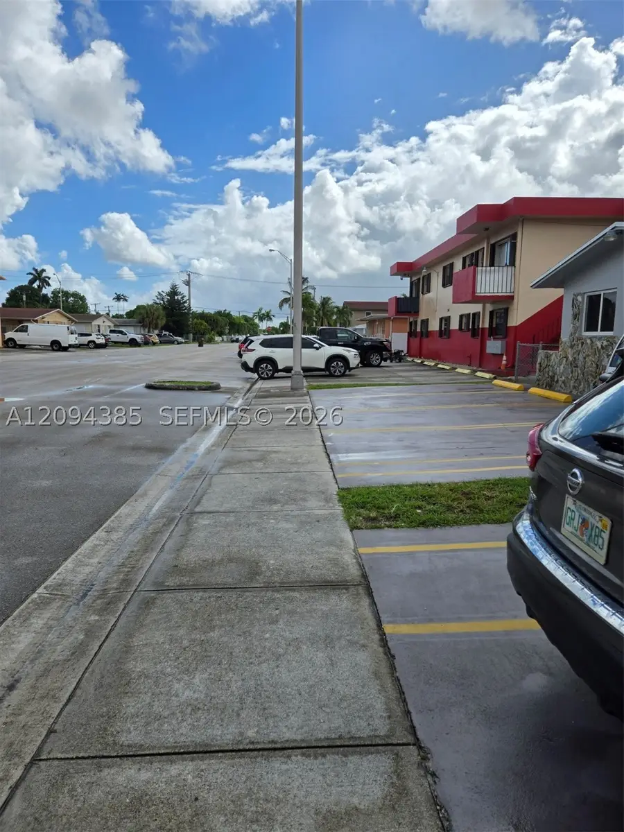 354 W 19th St, Hialeah, FL 33010 - #2