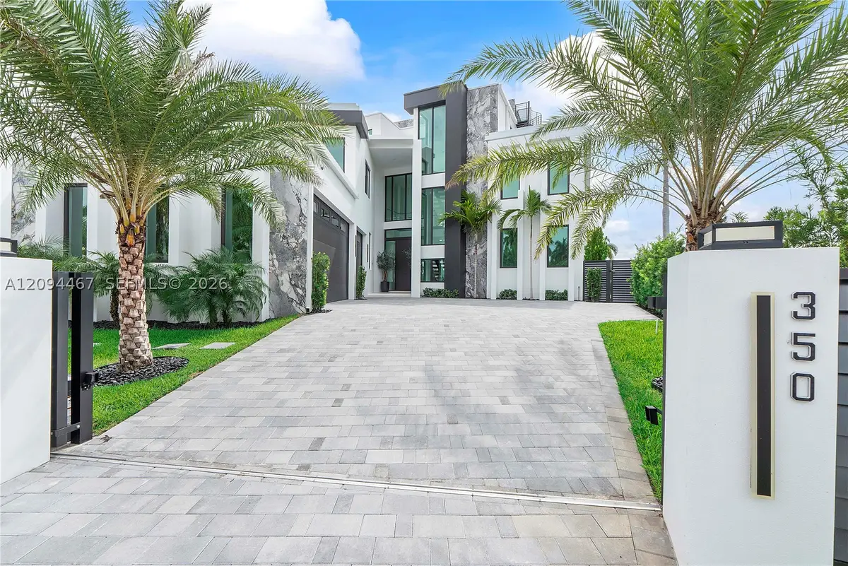 350 Circle Dr, Pompano Beach, FL 33062 - #1