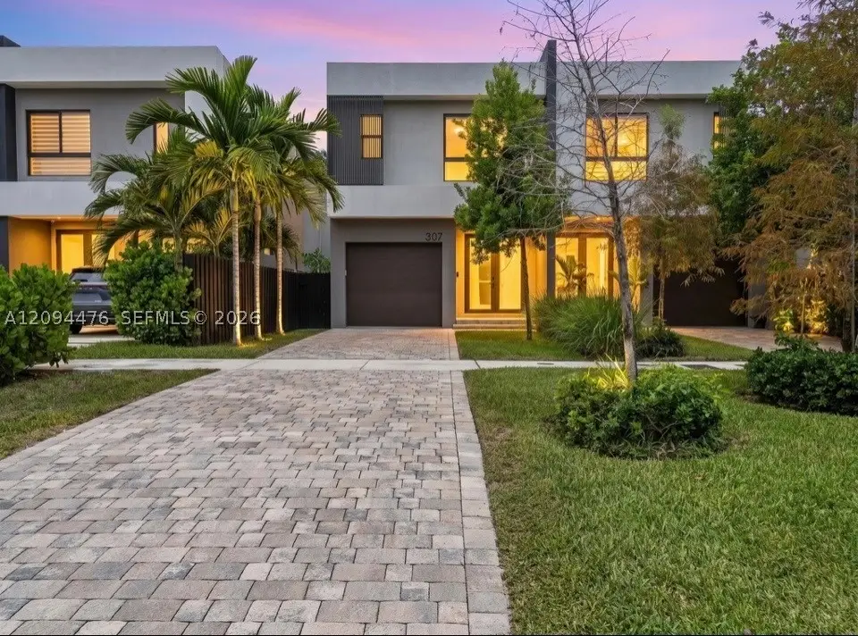 307 SW 10th St, Fort Lauderdale, FL 33315 - #1