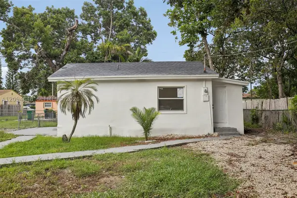 1063 NW 55th Ter, Miami, FL 33127