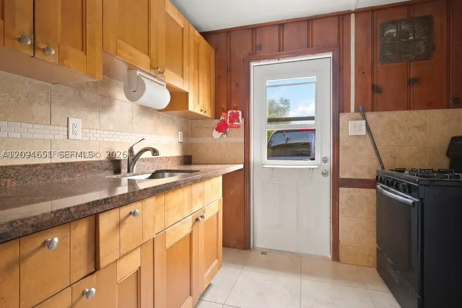 2118 Coolidge St, Hollywood, FL 33020 - #2