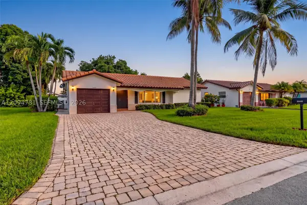 10403 NW 80th Ct, Tamarac, FL 33321