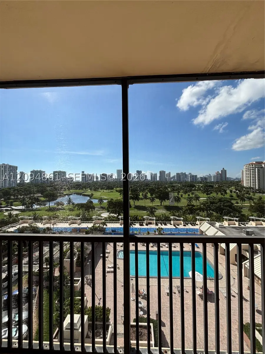 20301 W Country Club Dr #1025, Aventura, FL 33180 - #2