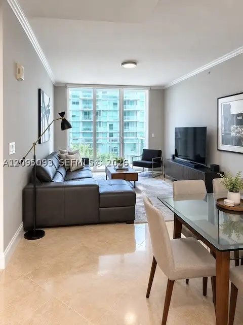 31 SE 5th St #4118, Miami, FL 33131 - #2