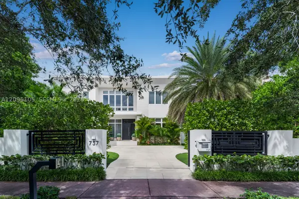 737 W 49th St, Miami Beach, FL 33140
