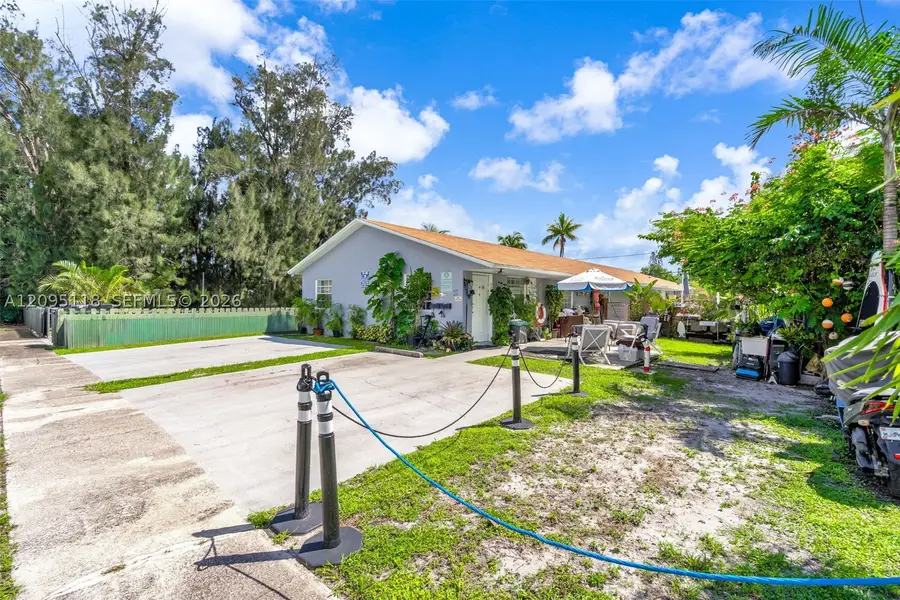235-237 SW 12th St, Dania Beach, FL 33004 - #2
