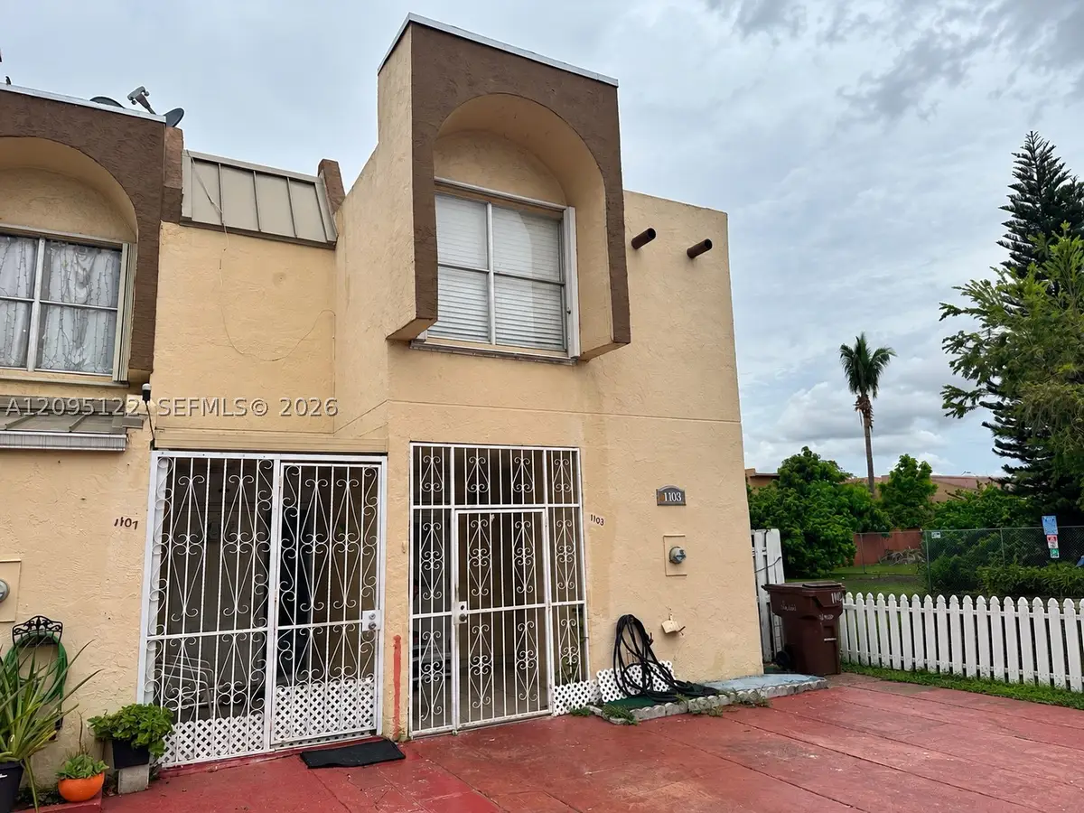 1103 W 39th Ter #20, Hialeah, FL 33012 - #1