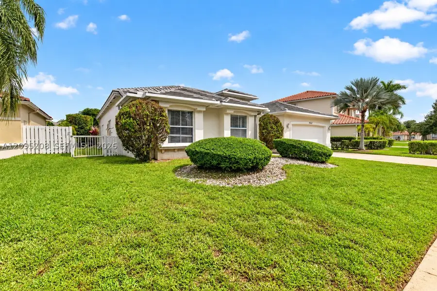19367 NW 23rd St, Pembroke Pines, FL 33029 - #2