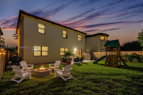 122 NE 27th Ave, Homestead, FL 33033