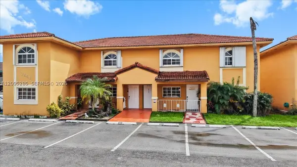 3554 W 80th St #202, Hialeah, FL 33018