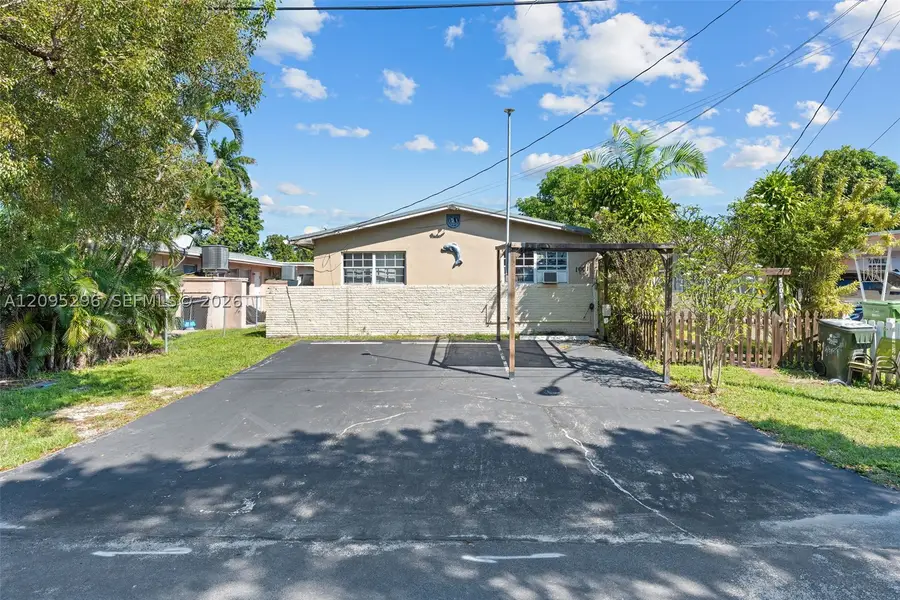 1001 SW 4th Ter, Hallandale Beach, FL 33009 - #2