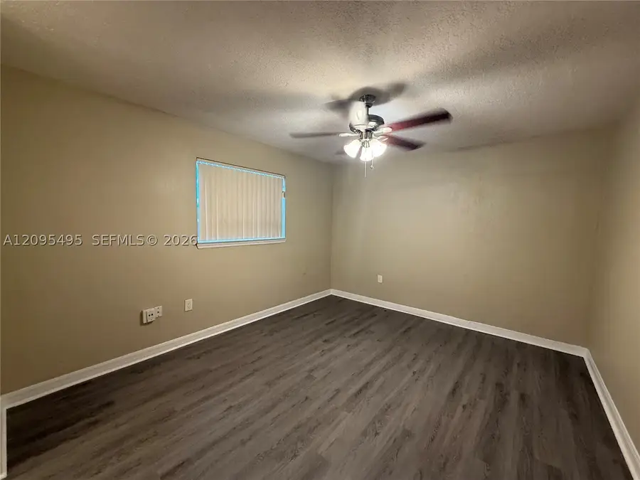 8410 NW 24th Pl, Sunrise, FL 33322 - #3