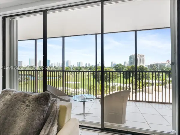 20379 W Country Club Dr #536, Aventura, FL 33180