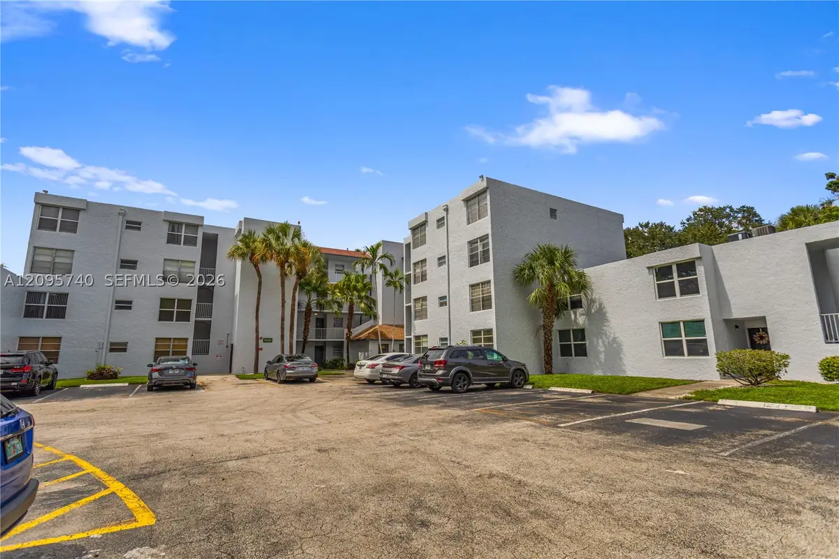 9400 Live Oak Pl #103, Davie, FL 33324 - #1
