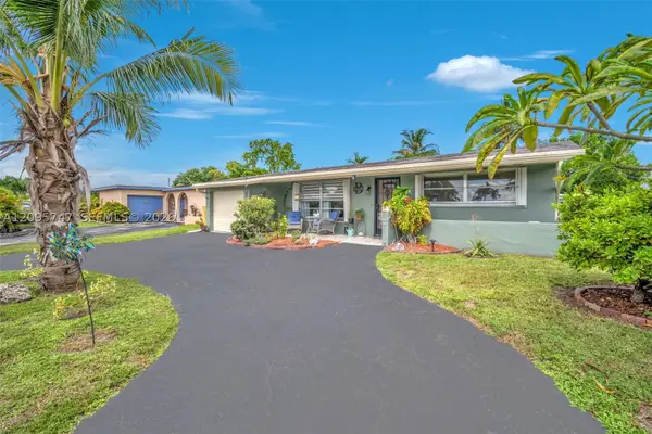 9261 NW 24th Pl, Sunrise, FL 33322