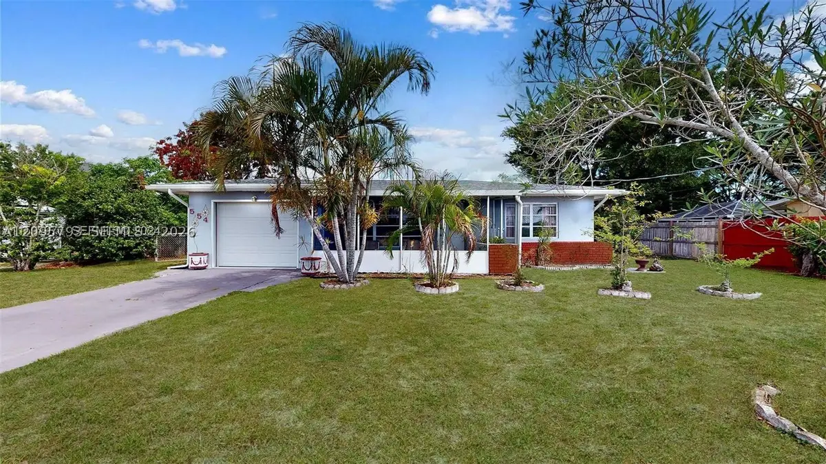 554 NW Sagamore Ter, Port Saint Lucie, FL 34983 - #1