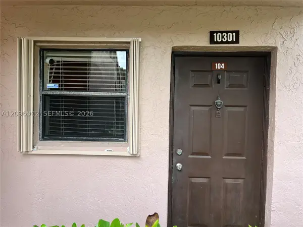 10301 NW 11th St #104, Pembroke Pines, FL 33026