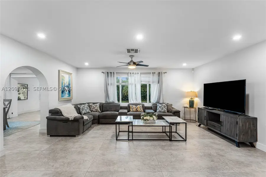 4872 NW 1st Ct, Plantation, FL 33317 - #3