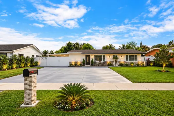 15405 SW 104th Ave, Miami, FL 33157
