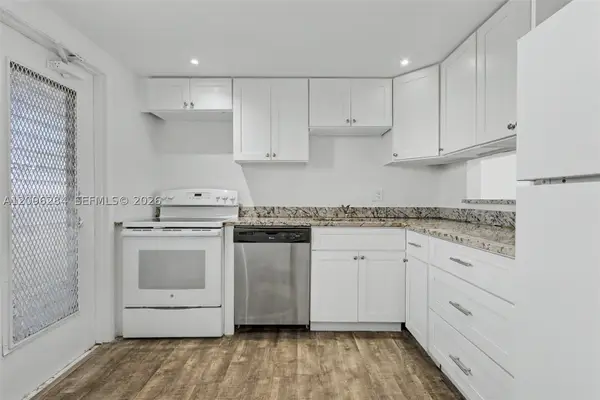 4700 Washington St #502, Hollywood, FL 33021