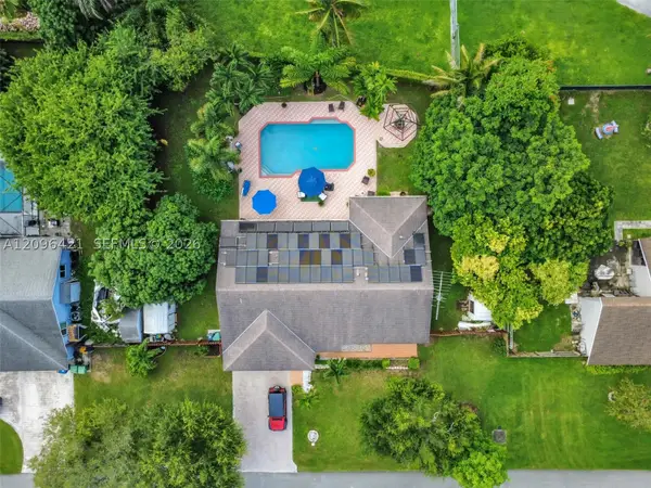 16330 SW 282nd St, Homestead, FL 33033