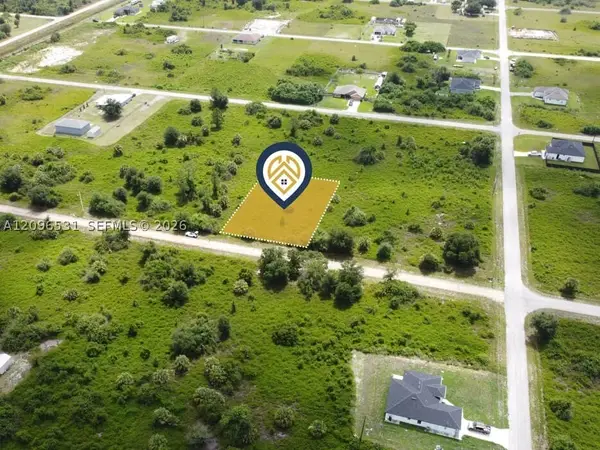 1504 Wells Ave, Lehigh Acres, FL 33972