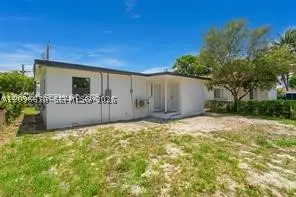 2121 NW 86th Ter, Miami, FL 33147 - #2